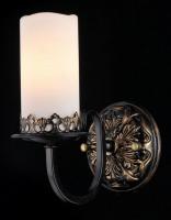 Бра MAYTONI Palazzo RC562-WL-01-R