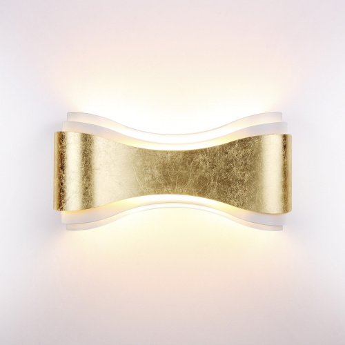 Светодиодный настенный светильник Odeon Light Farfi 3894/8WG